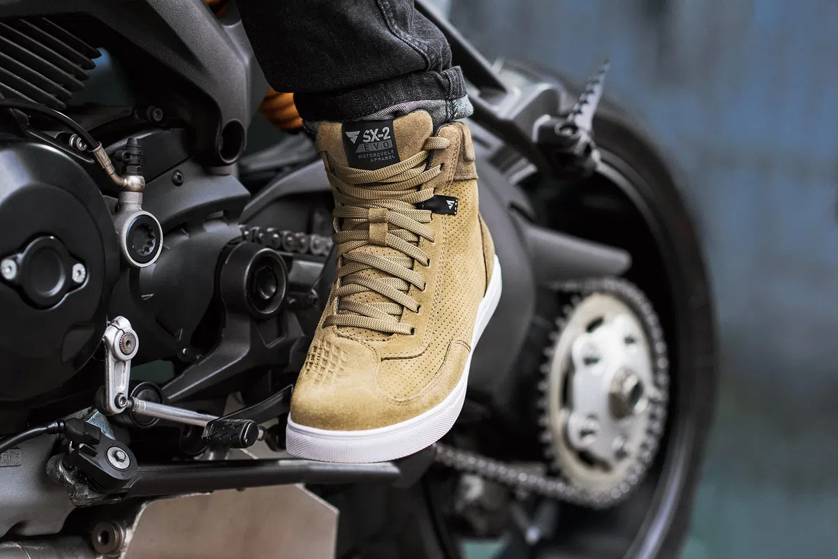 SHIMA SX-2 EVO Botas Moto Hombre - Zapatillas Moto de Cuero, Transpirables, Reforzados con Soporte el Tobillo, Suela Antideslizante, Almohadilla el Engranaje (Marrón, 45)