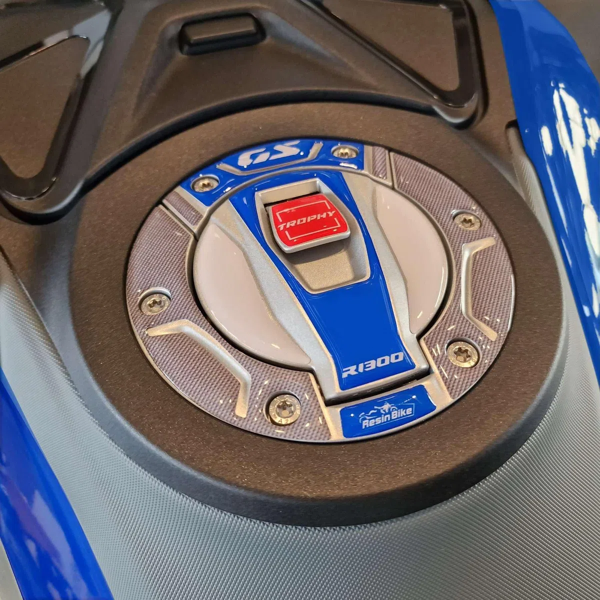 Resin Bike Adhesivos de Moto Compatibles con BMW R 1300 GS Trophy 2023-2026. Protection de Tanque de Choques y Arañazos de Moto. Adhesivo 3D Resinado - Made in Italy